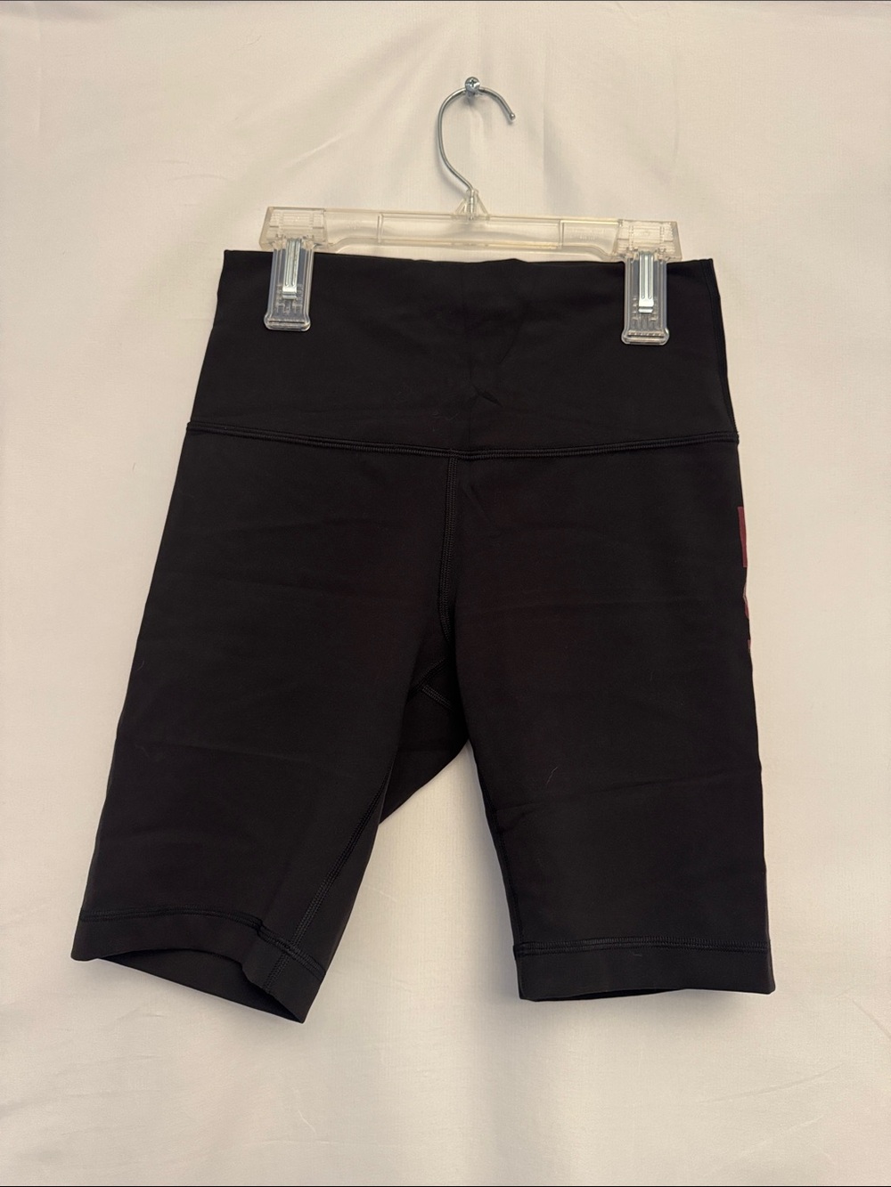 Black Lululemon OTF Bike Shorts Women’s Size 6